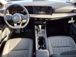 Nissan Kicks SV AWD 2026