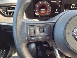 Nissan Kicks SV AWD 2026