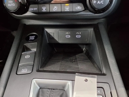 Nissan Kicks SV AWD 2026