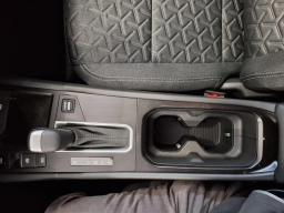 Nissan Kicks SV AWD 2026