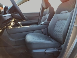 Nissan Kicks SV AWD 2026