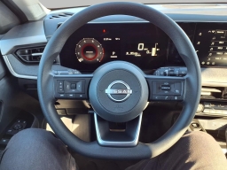Nissan Kicks SV AWD 2026