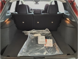 Nissan Kicks SV AWD 2026