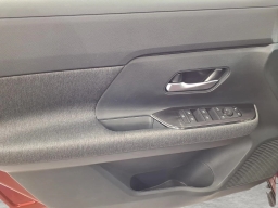 Nissan Kicks SV AWD 2026