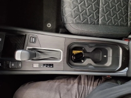 Nissan Kicks SV AWD 2026