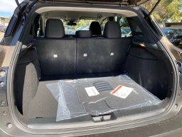 Nissan Kicks SV AWD 2026