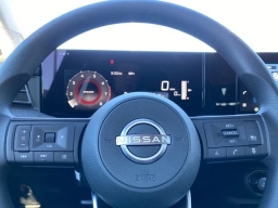 Nissan Kicks SV AWD 2026