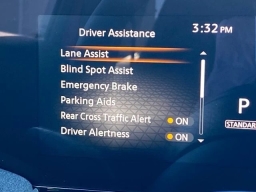 Nissan Kicks SV AWD 2026