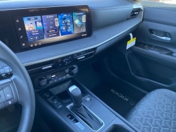 Nissan Kicks SV AWD 2026