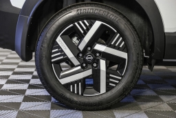 Nissan Kicks SV FWD 2026