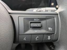 Nissan Kicks SV FWD 2026