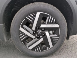 Nissan Kicks SV FWD 2026