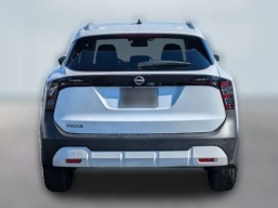 Nissan Kicks SV FWD 2026