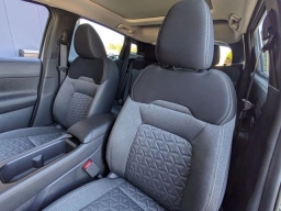 Nissan Kicks SV FWD 2026