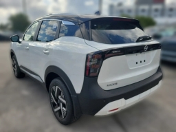 Nissan Kicks SV FWD 2026