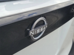 Nissan Kicks SV FWD 2026