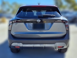 Nissan Kicks SV FWD 2026