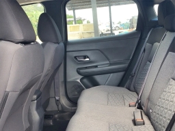 Nissan Kicks SV FWD 2026