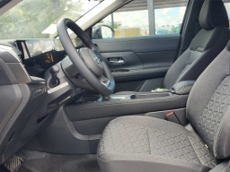 Nissan Kicks SV FWD 2026