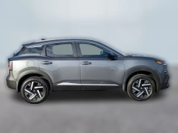 Nissan Kicks SV FWD 2026