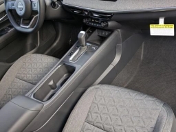 Nissan Kicks SV FWD 2026