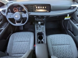 Nissan Kicks SV FWD 2026