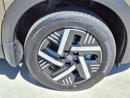 Nissan Kicks SV FWD 2026