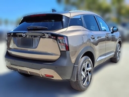 Nissan Kicks SV FWD 2026