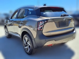 Nissan Kicks SV FWD 2026