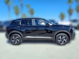 Nissan Kicks SV FWD 2026