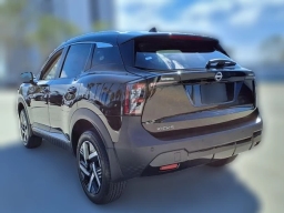 Nissan Kicks SV FWD 2026