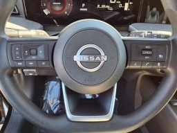 Nissan Kicks SV FWD 2026