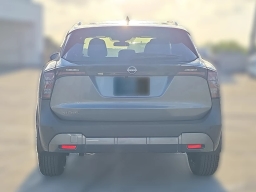 Nissan Kicks SV FWD 2026