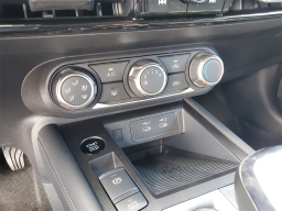 Nissan Kicks SV FWD 2026