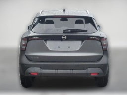 Nissan Kicks SV FWD 2026