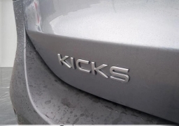 Nissan Kicks SV FWD 2026