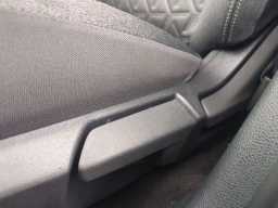 Nissan Kicks SV FWD 2026