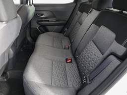 Nissan Kicks SV FWD 2026