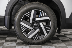 Nissan Kicks SV FWD 2026