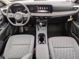 Nissan Kicks SV FWD 2026