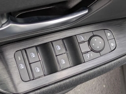 Nissan Kicks SV FWD 2026