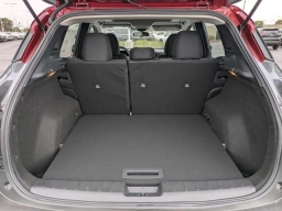 Nissan Kicks SV FWD 2026