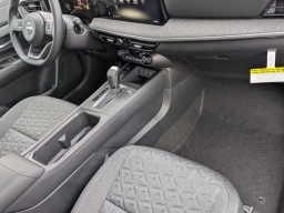 Nissan Kicks SV FWD 2026