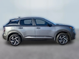 Nissan Kicks SV FWD 2026