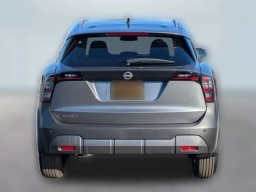 Nissan Kicks SV FWD 2026