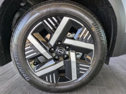 Nissan Kicks SV FWD 2026