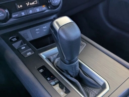 Nissan Kicks SV FWD 2026