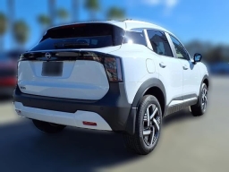 Nissan Kicks SV FWD 2026