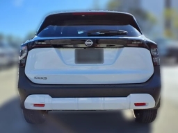 Nissan Kicks SV FWD 2026