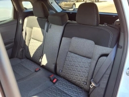 Nissan Kicks SV FWD 2026